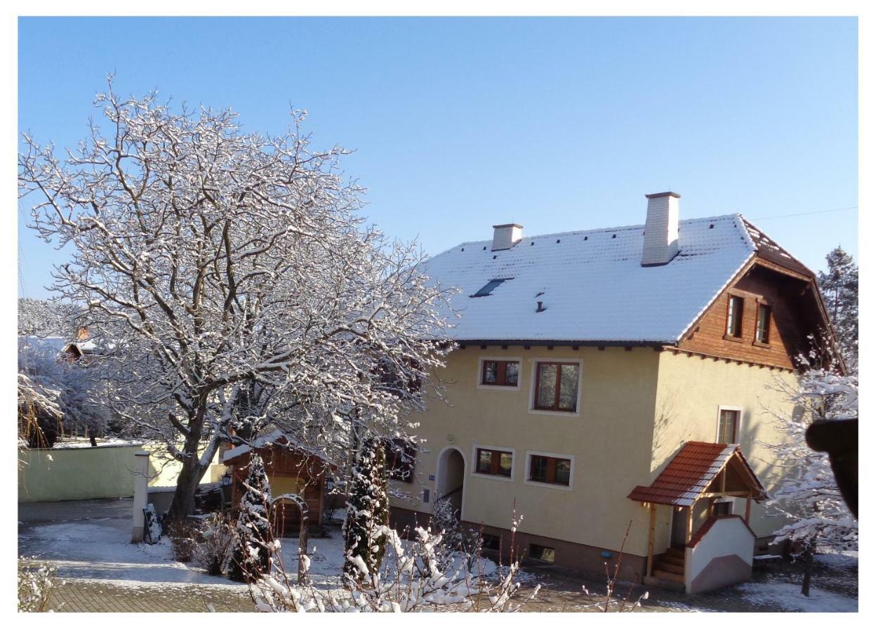 Apartments Himmelreich Ternitz Exterior photo